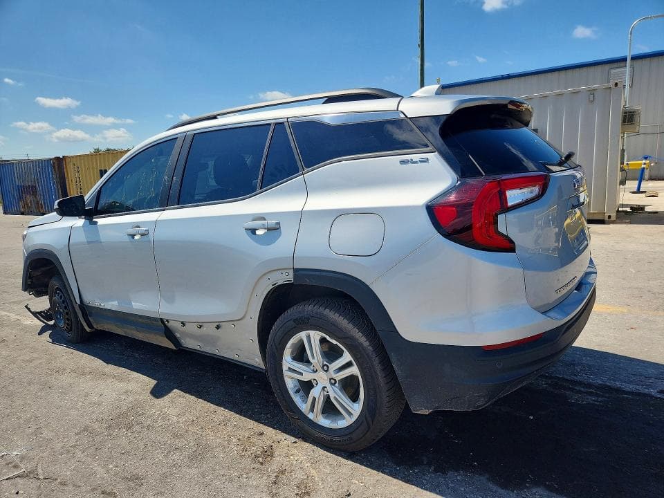 2022 GMC TERRAIN SLE 3