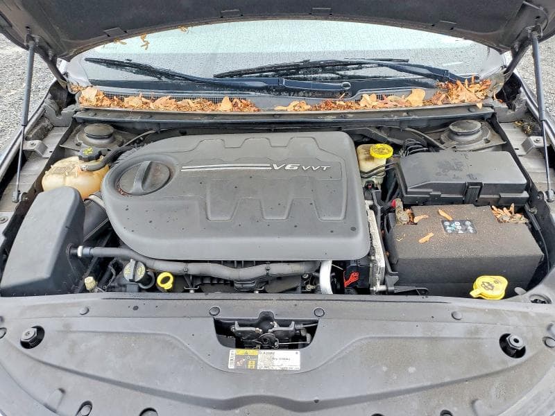 2016 CHRYSLER 200 LIMITED 11
