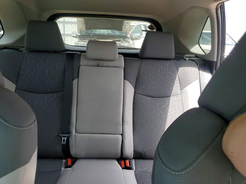 2025 TOYOTA RAV4 XLE 10