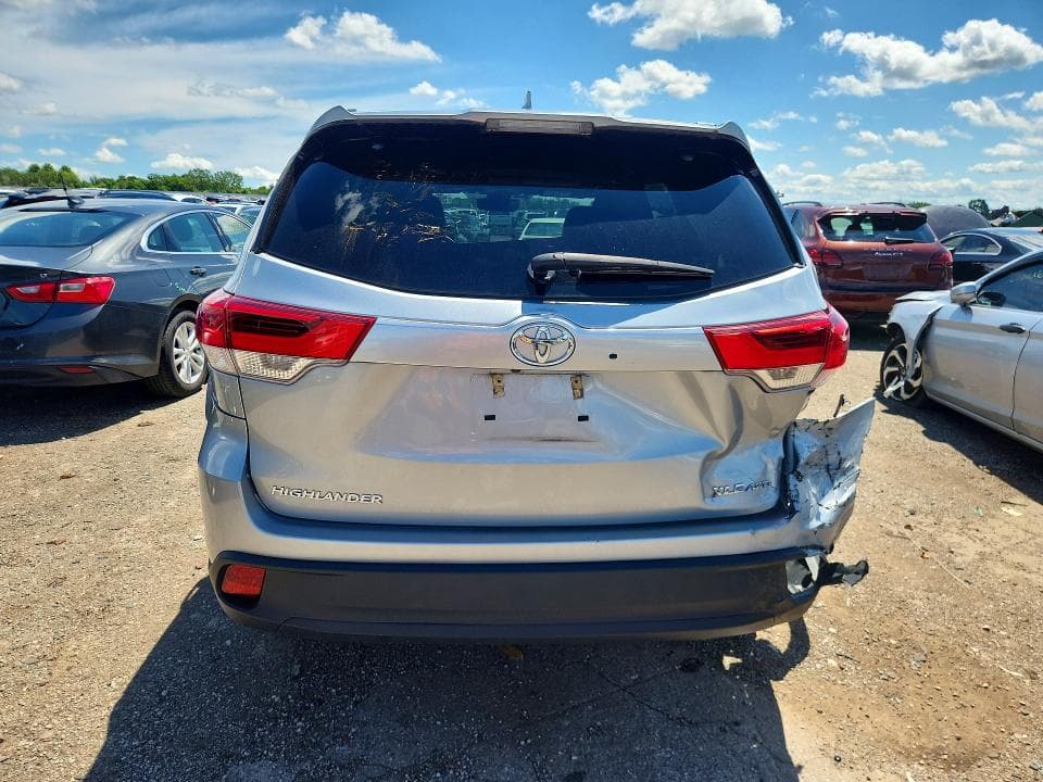 2017 TOYOTA HIGHLANDER XLE 6