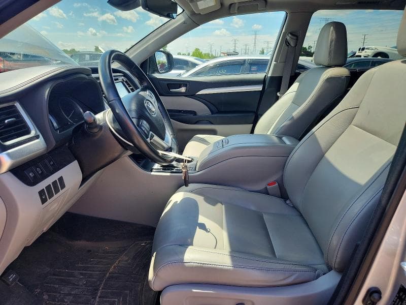 2017 TOYOTA HIGHLANDER XLE 7