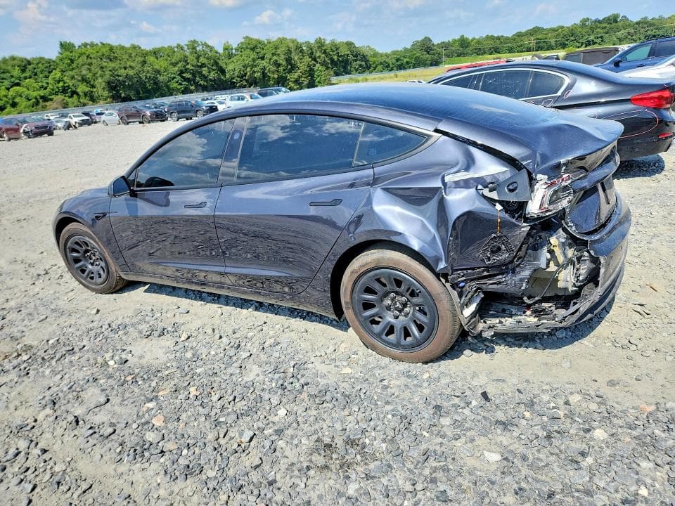 2026 TESLA MODEL 3 2