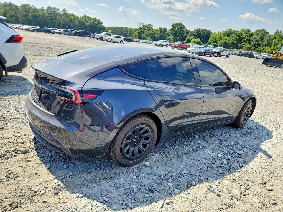2026 TESLA MODEL 3 3