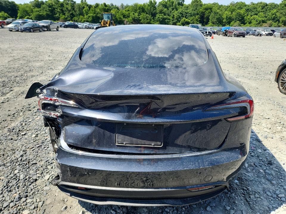 2026 TESLA MODEL 3 6
