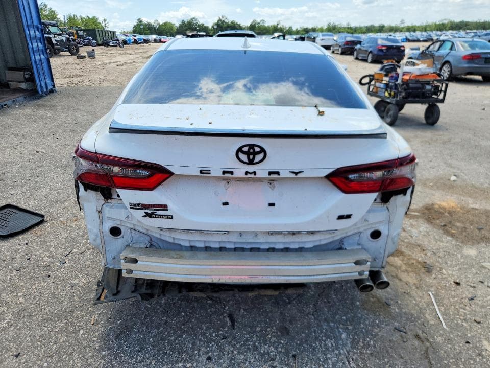 2024 TOYOTA CAMRY SE 6