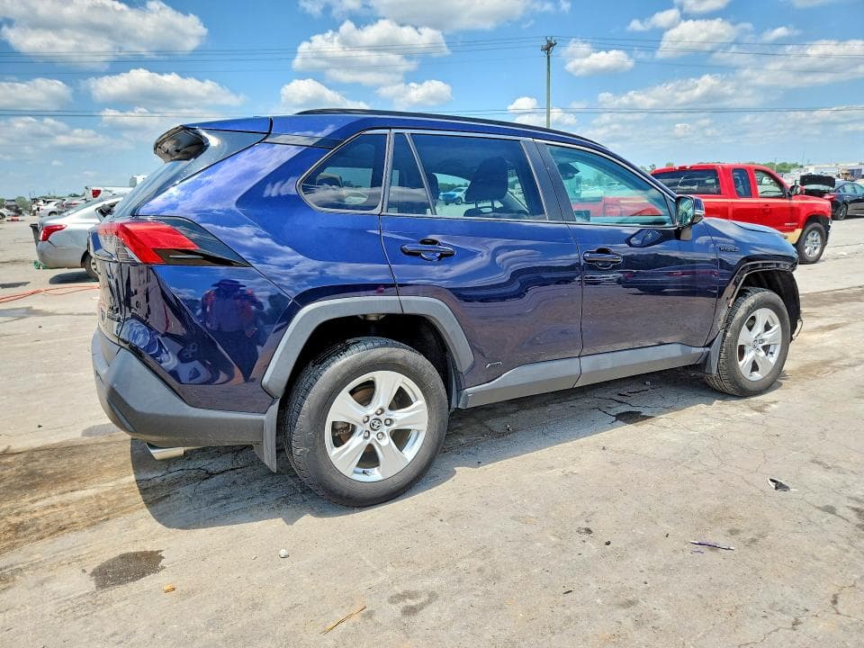 2020 TOYOTA RAV4 HYBRID XLE XLE 3