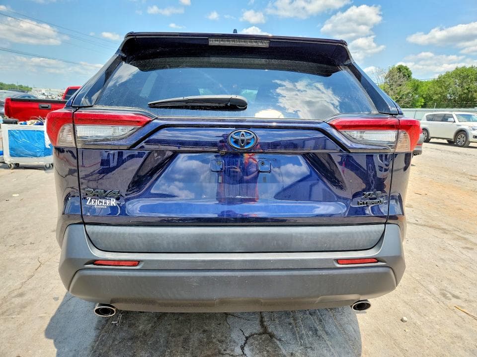2020 TOYOTA RAV4 HYBRID XLE XLE 6