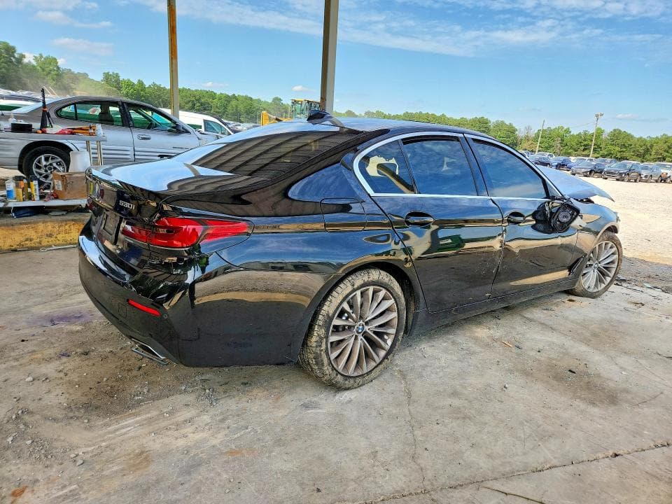 2021 BMW 530 XI 3