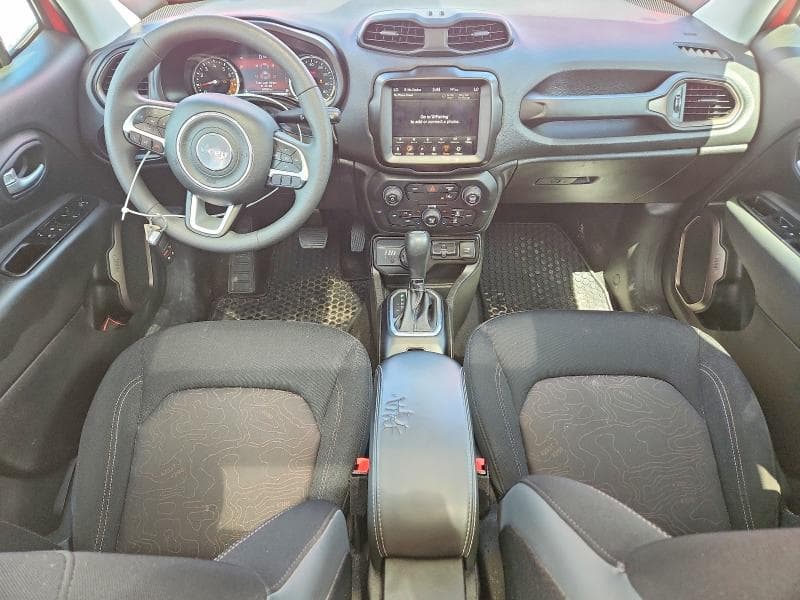 2023 JEEP RENEGADE LATITUDE 8