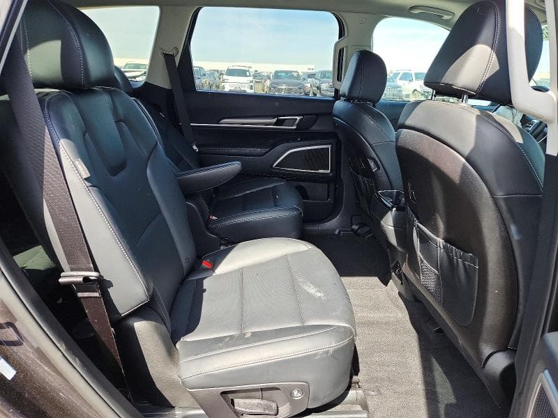 2025 KIA TELLURIDE S 11