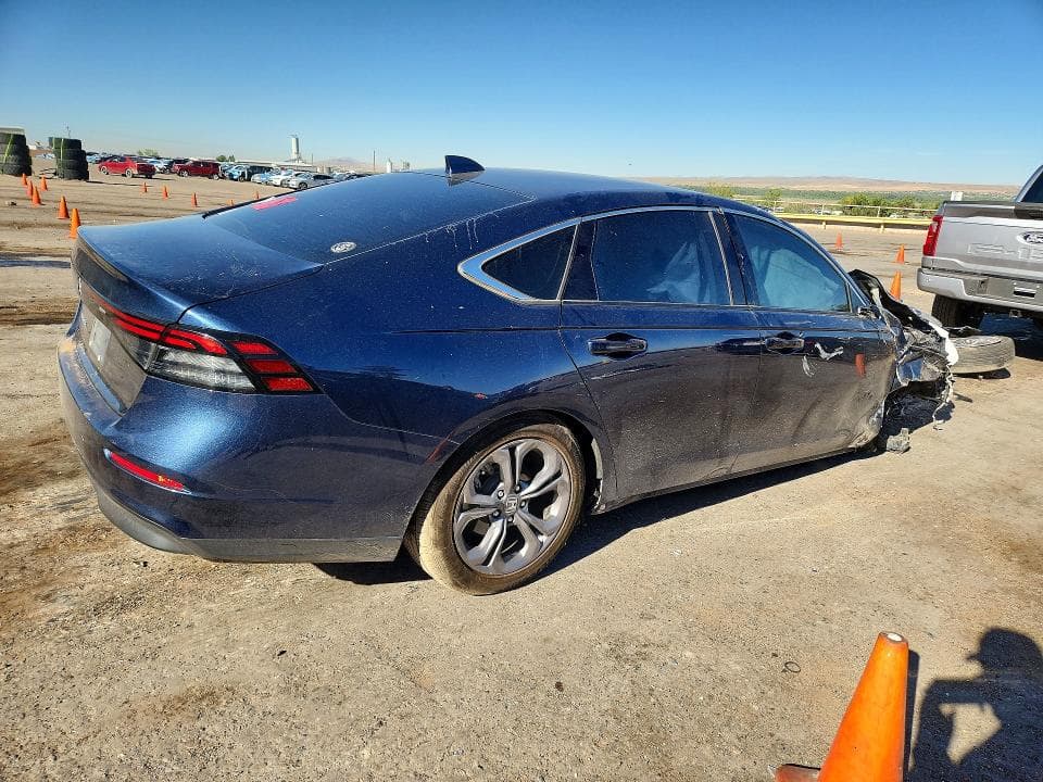 2023 HONDA ACCORD EX 3