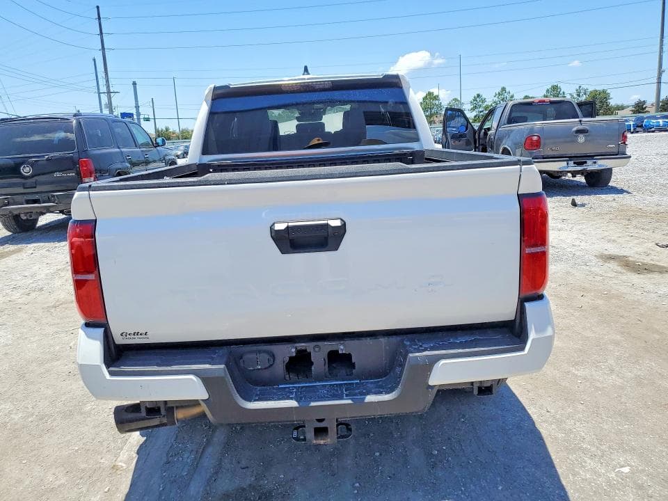 2024 TOYOTA TACOMA SR5 6