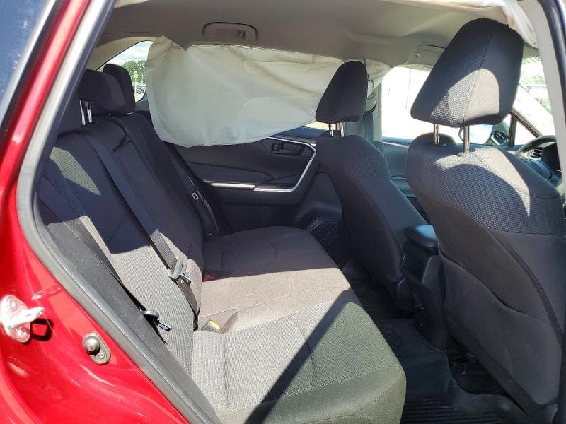 2021 TOYOTA RAV4 LE 11