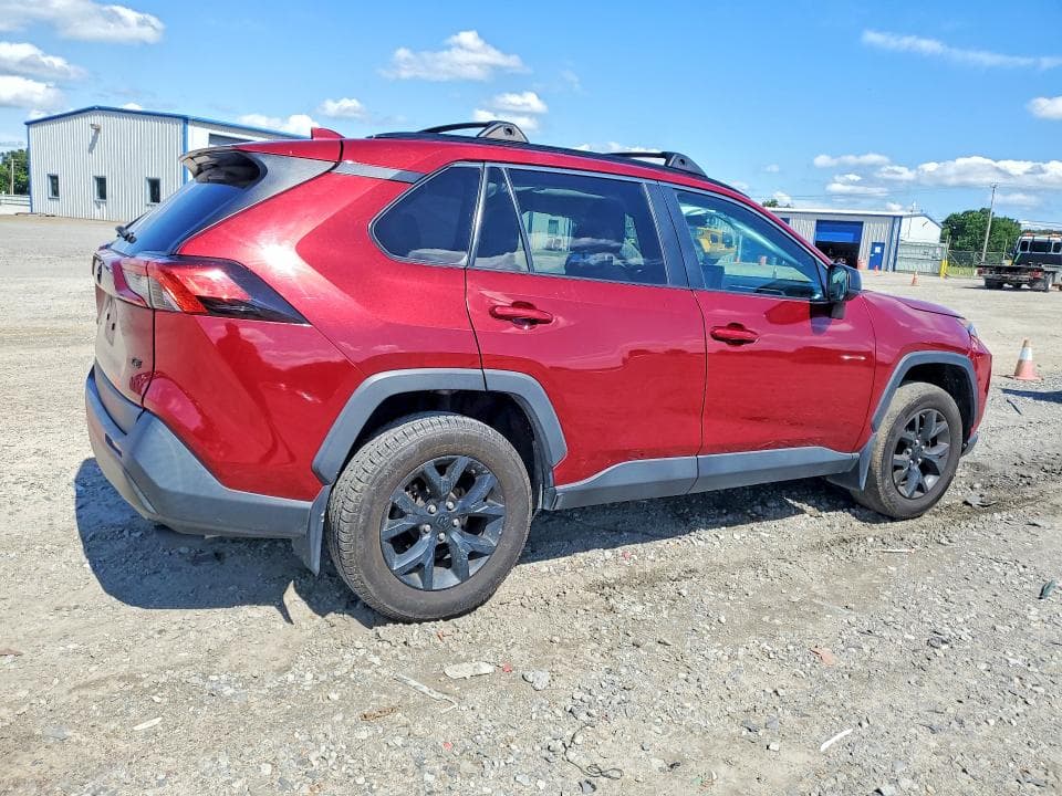 2021 TOYOTA RAV4 LE 3
