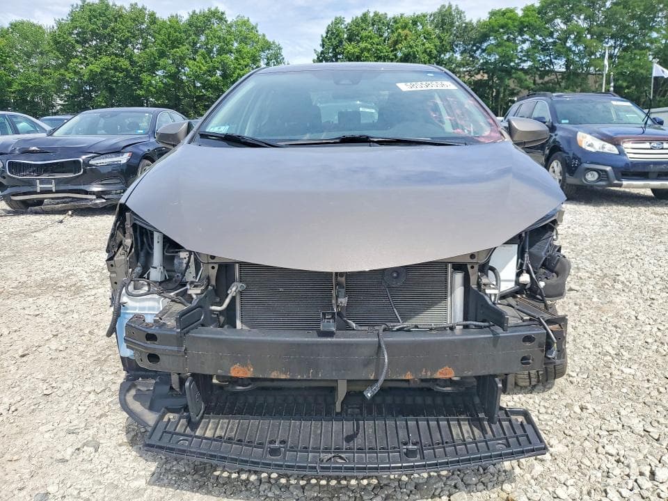 2017 TOYOTA COROLLA LE 5