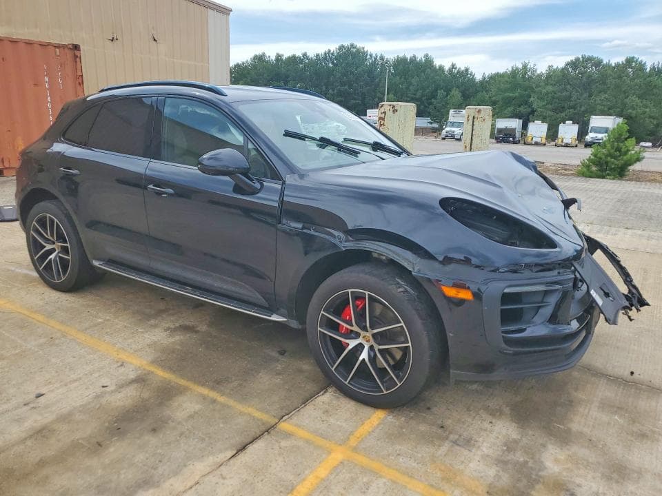 2023 PORSCHE MACAN S 4