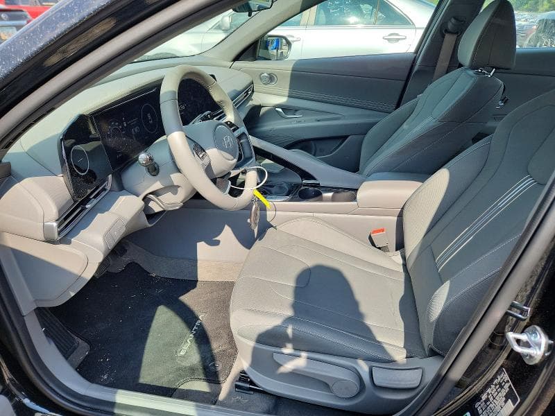 2025 HYUNDAI ELANTRA SEL 7