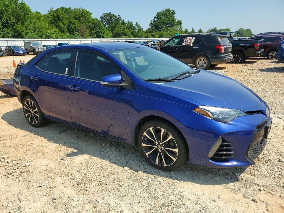 2017 TOYOTA COROLLA SE 4