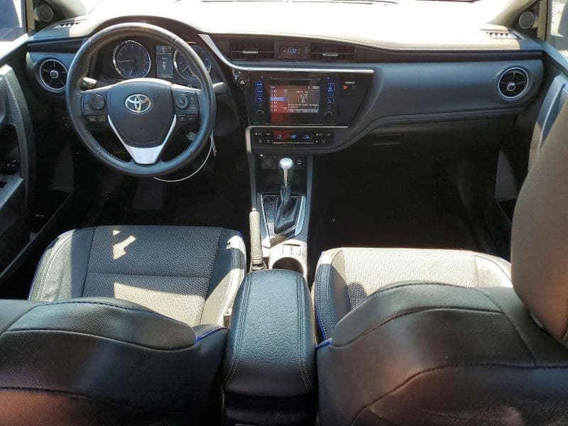 2017 TOYOTA COROLLA SE 8