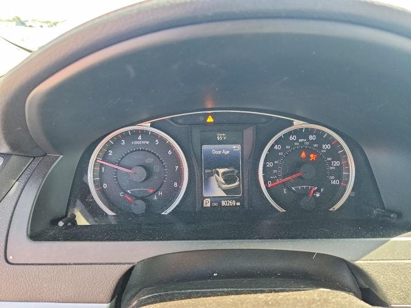 2017 TOYOTA CAMRY SE SE 9