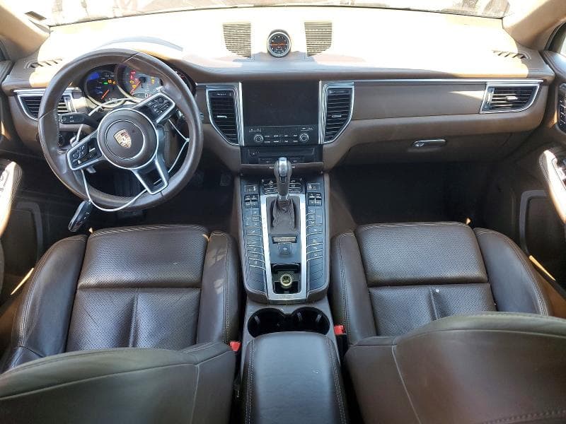 2017 PORSCHE MACAN S 8