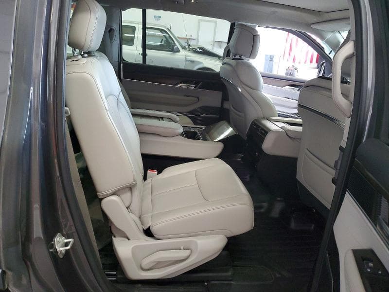 2023 JEEP GRAND WAGONEER SERIES I 11