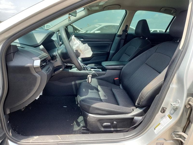 2024 NISSAN ALTIMA SV 7