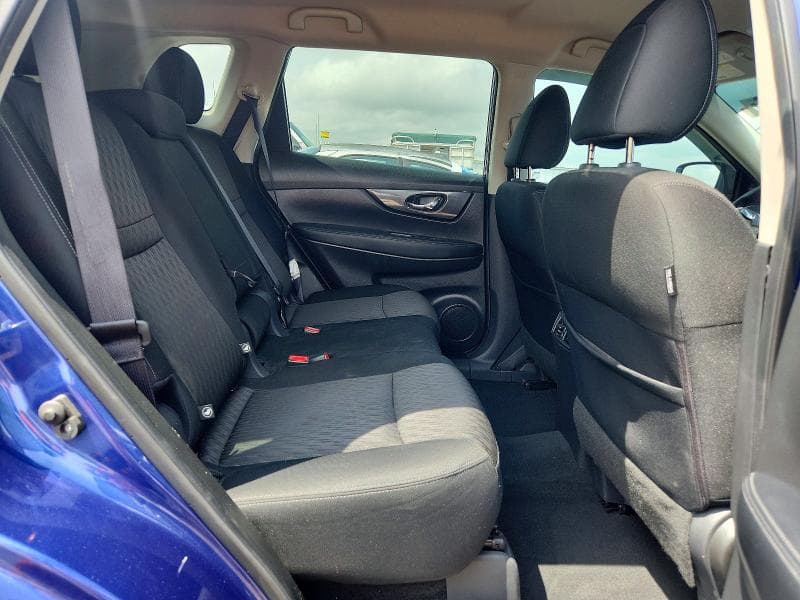 2019 NISSAN ROGUE SV 11