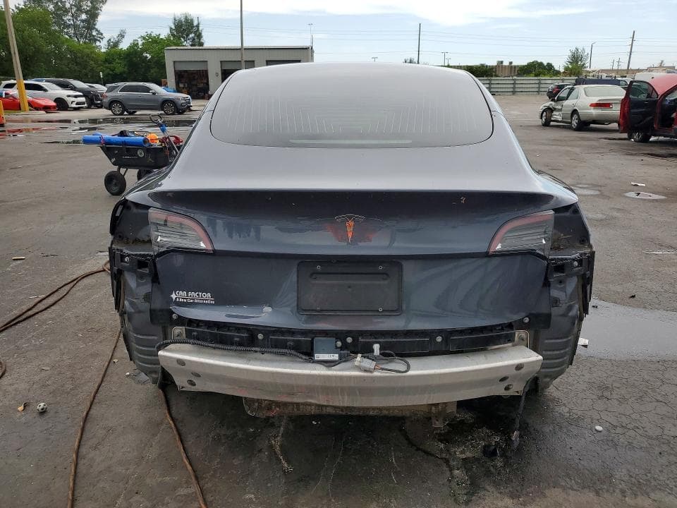 2019 TESLA 3 6