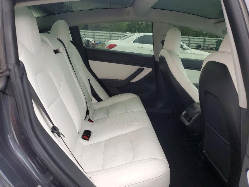 2019 TESLA 3 10