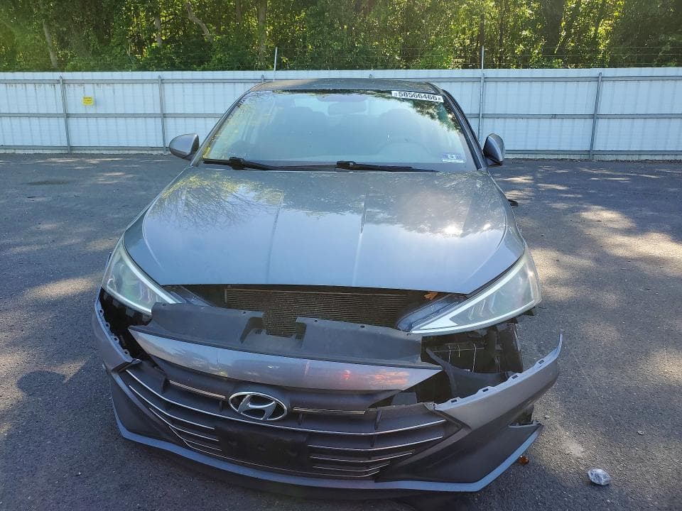 2019 HYUNDAI ELANTRA SE 5