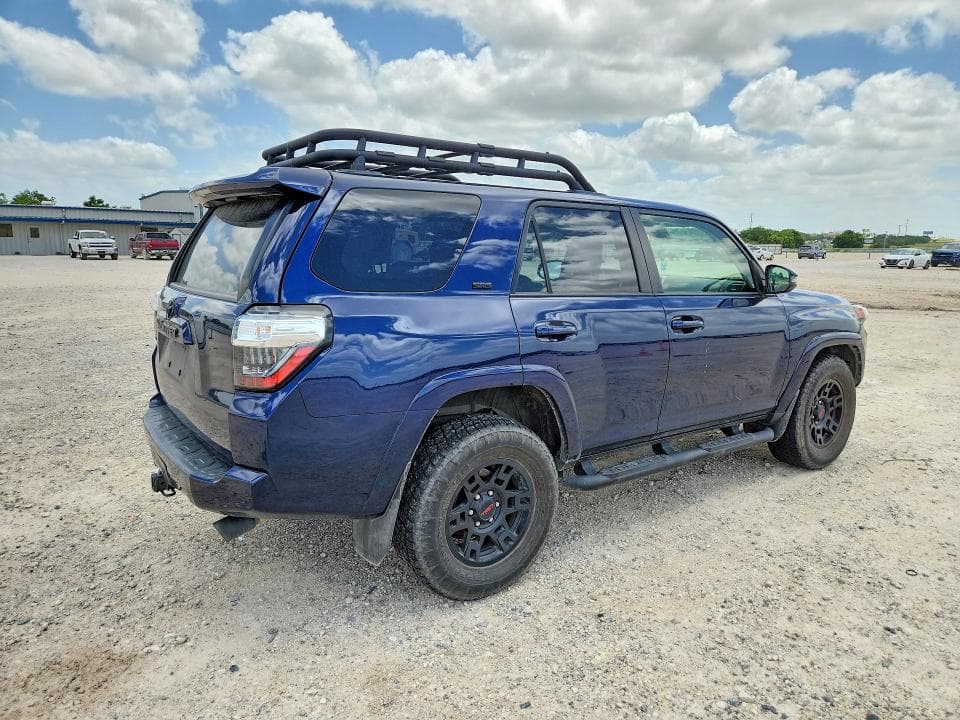 2022 TOYOTA 4RUNNER SR5 PREMIUM 3