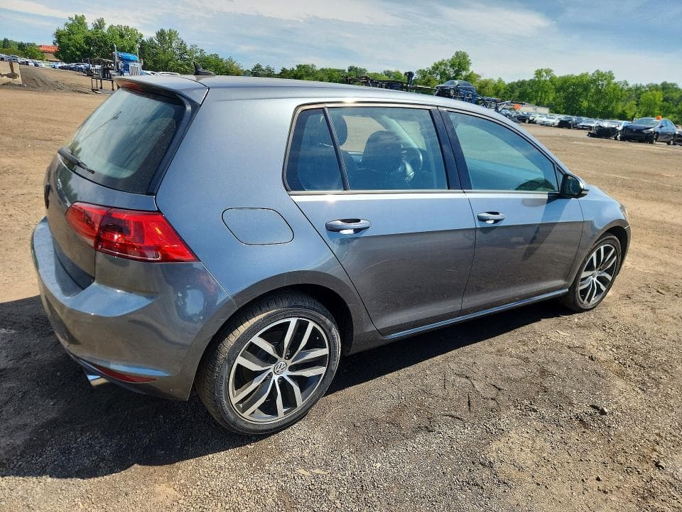 2017 VOLKSWAGEN GOLF S 3