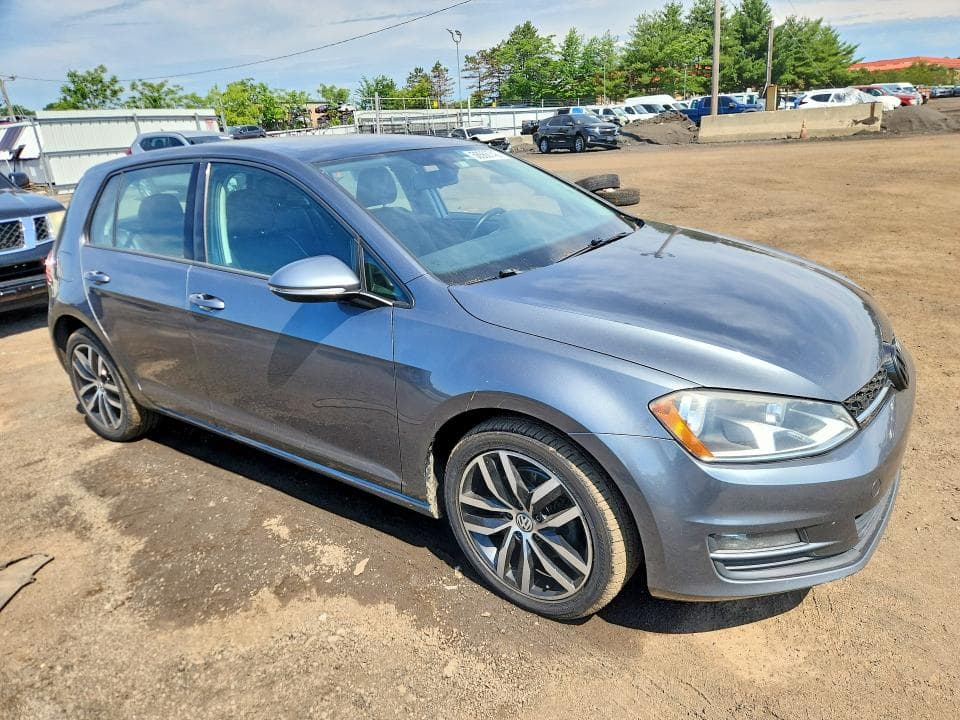 2017 VOLKSWAGEN GOLF S 4