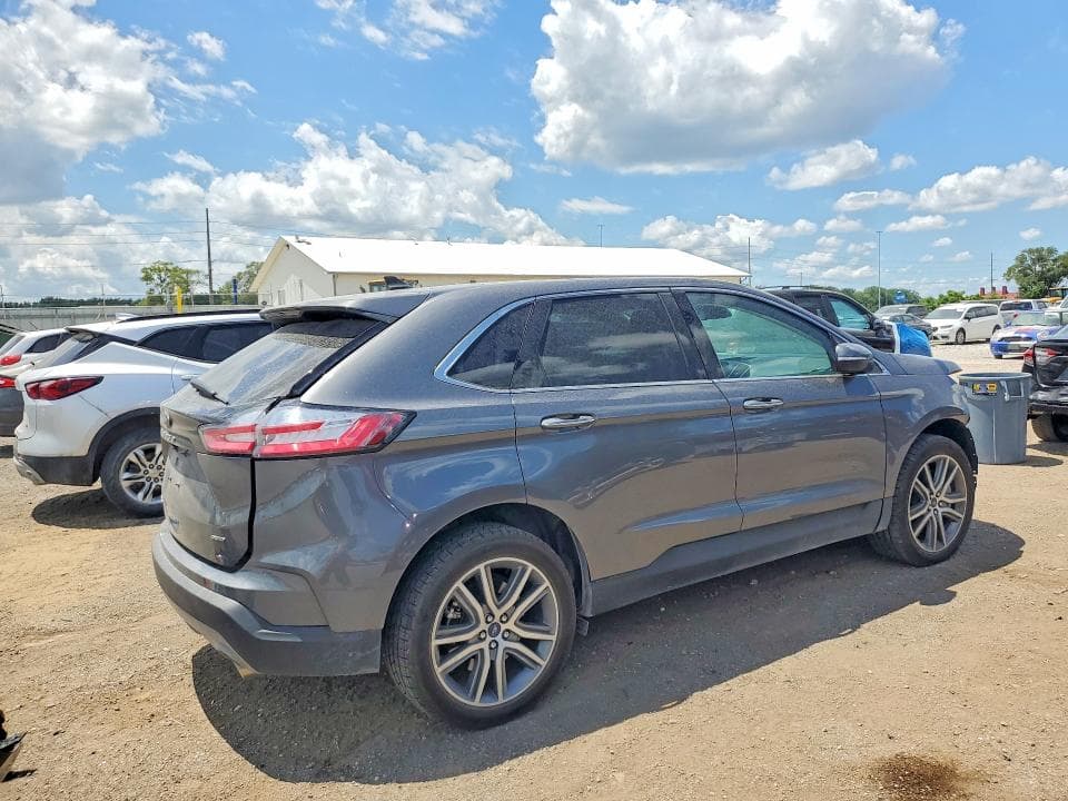 2022 FORD EDGE TITANIUM 3
