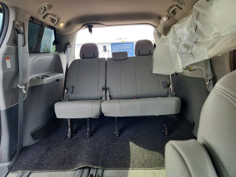 2017 TOYOTA SIENNA XLE 8-PASSENGER XLE 8-PASSENGER 10