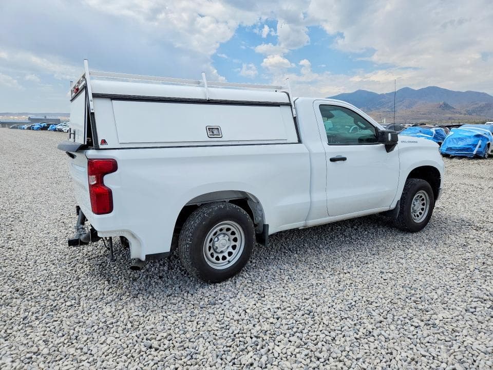 2025 CHEVROLET SILVERADO K1500 3