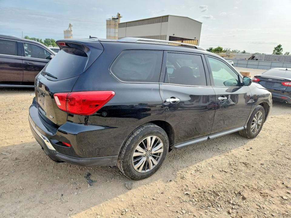 2018 NISSAN PATHFINDER SV 3