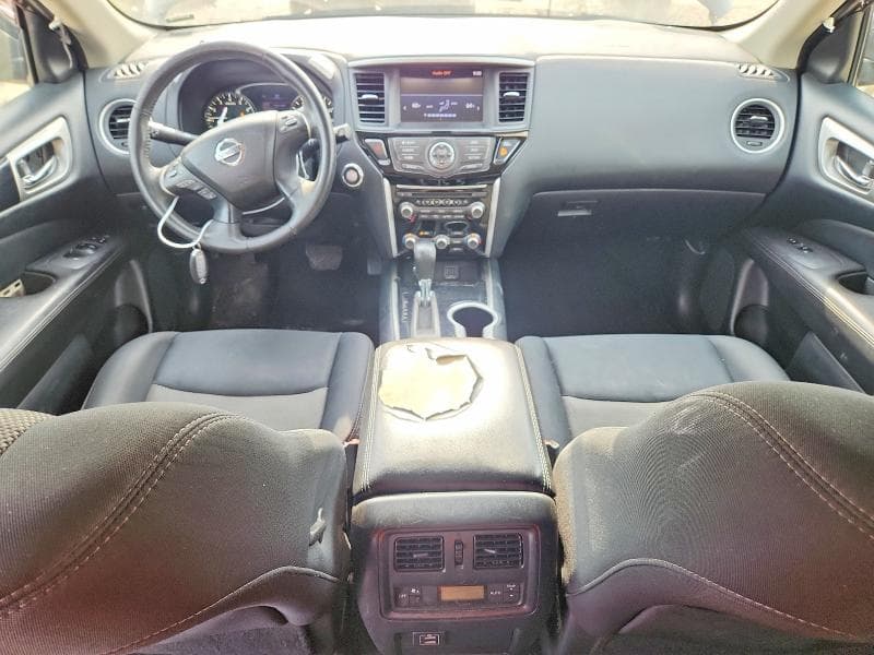 2018 NISSAN PATHFINDER SV 8