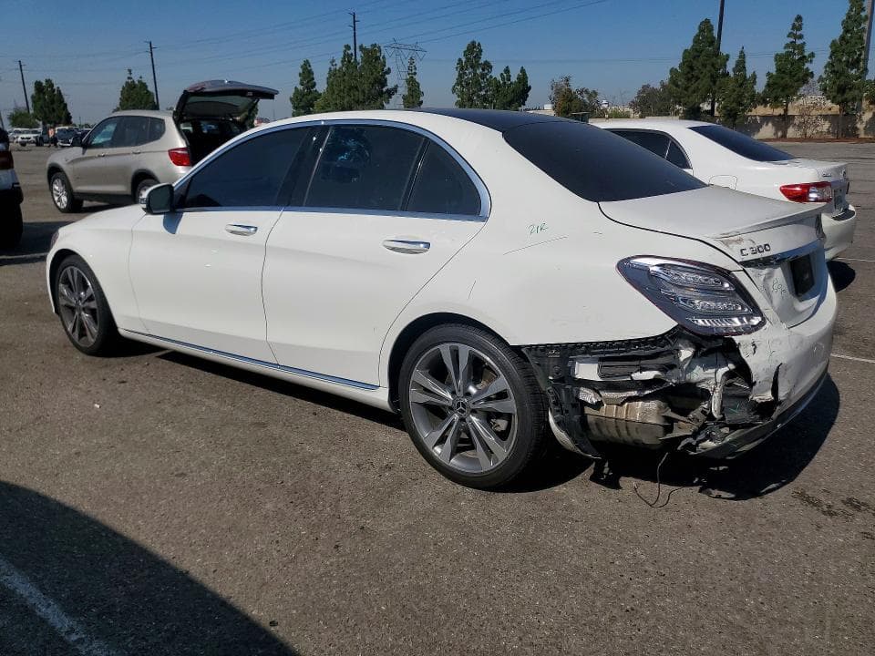 2017 MERCEDES-BENZ C 300 2