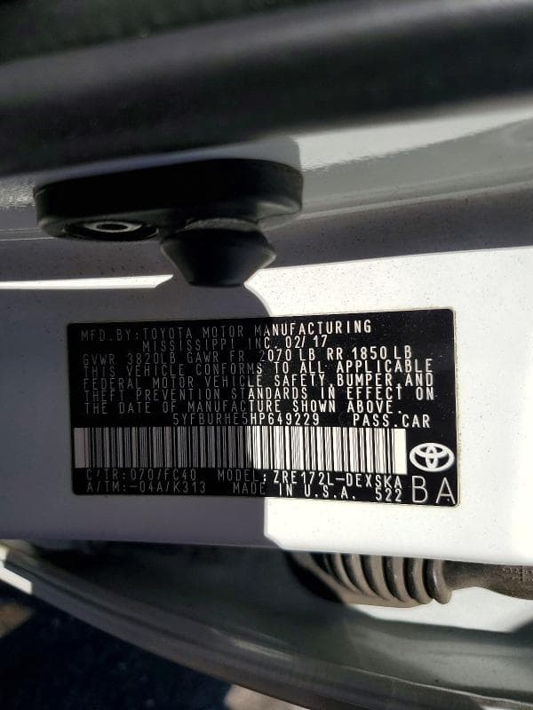2017 TOYOTA COROLLA SE 12
