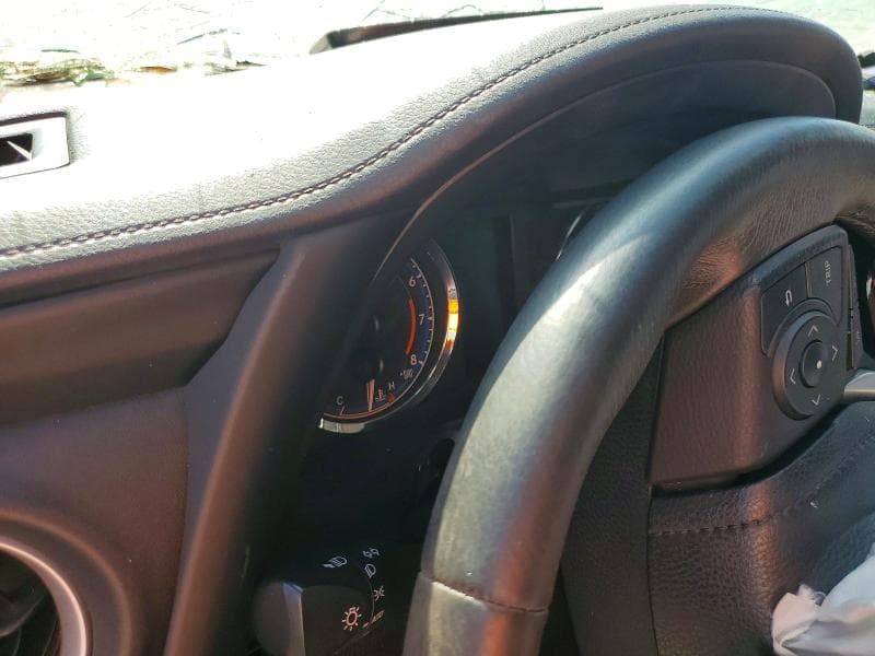 2017 TOYOTA COROLLA SE 9