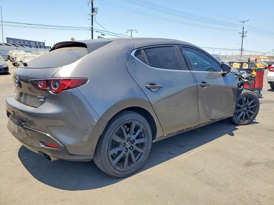 2023 MAZDA 3 3