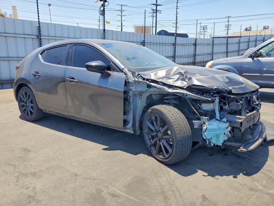 2023 MAZDA 3 4