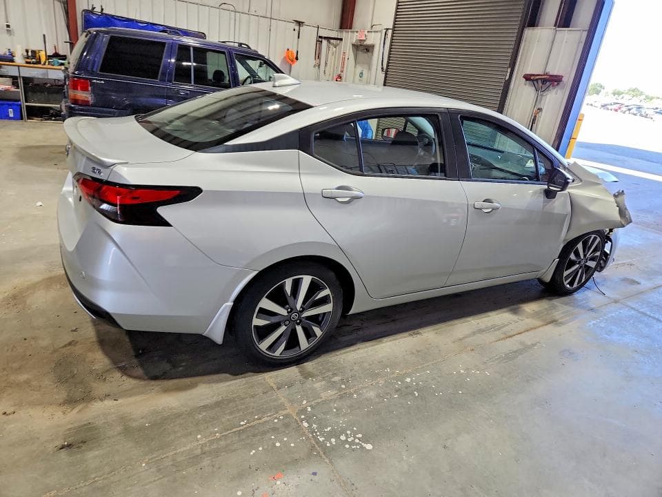 2020 NISSAN VERSA SR SR 3