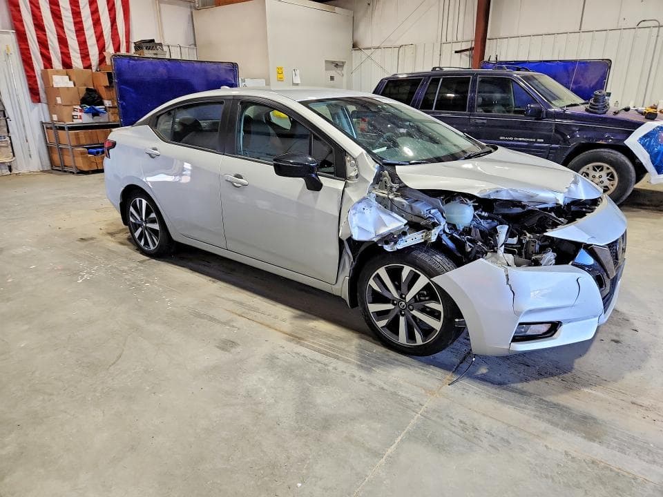 2020 NISSAN VERSA SR SR 4