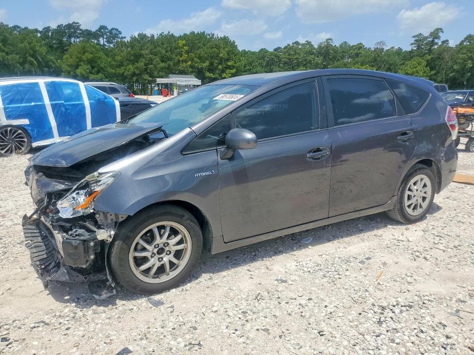 2017 TOYOTA PRIUS V TWO - 1
