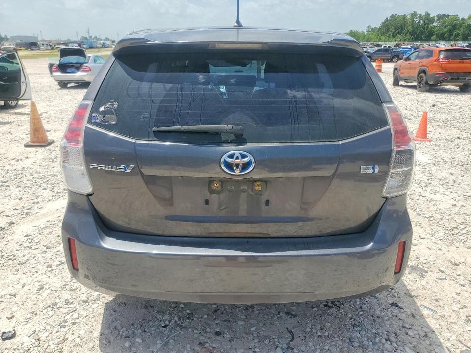2017 TOYOTA PRIUS V TWO 6