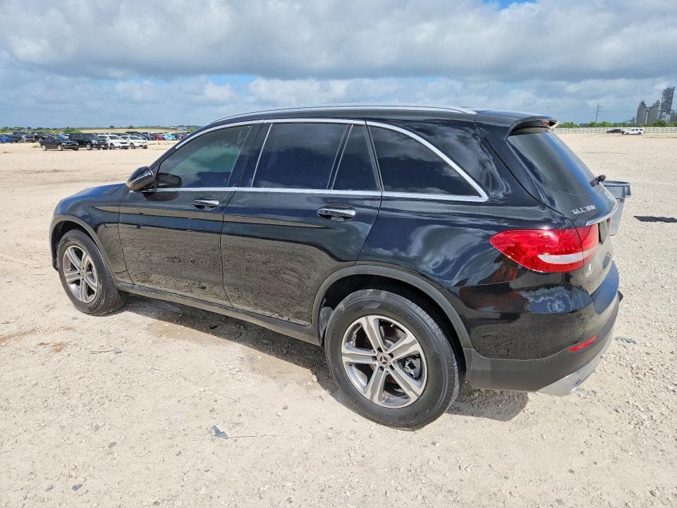 2019 MERCEDES-BENZ GLC 300 2