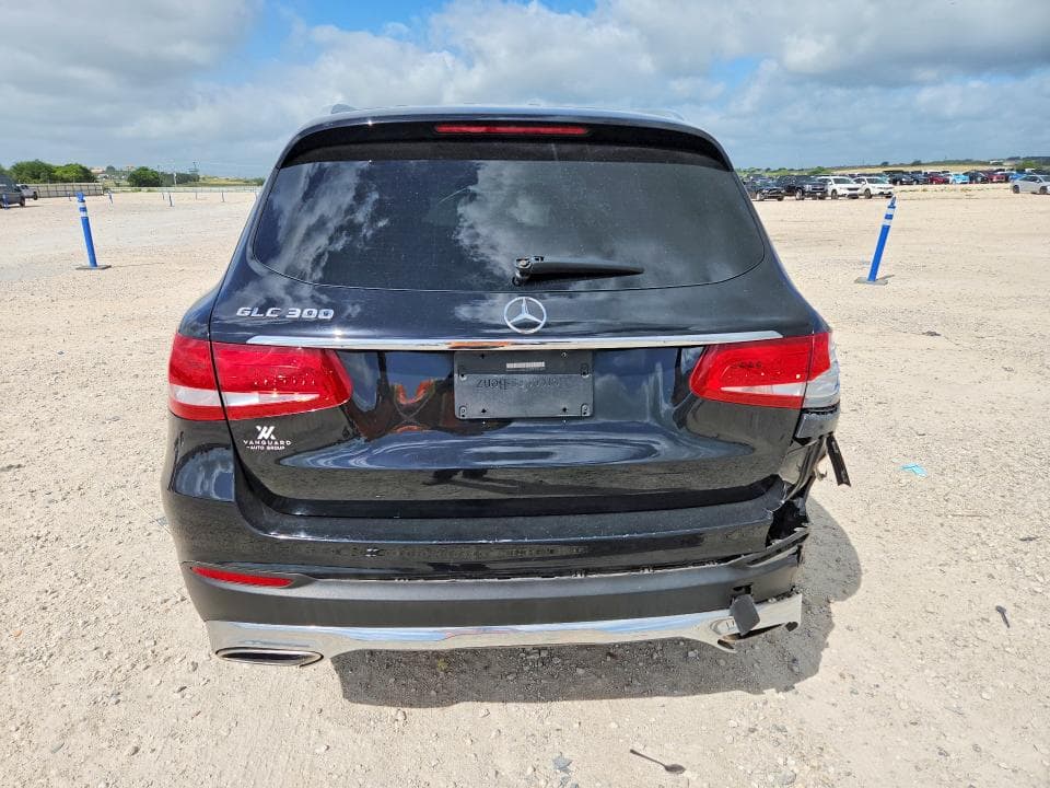2019 MERCEDES-BENZ GLC 300 6